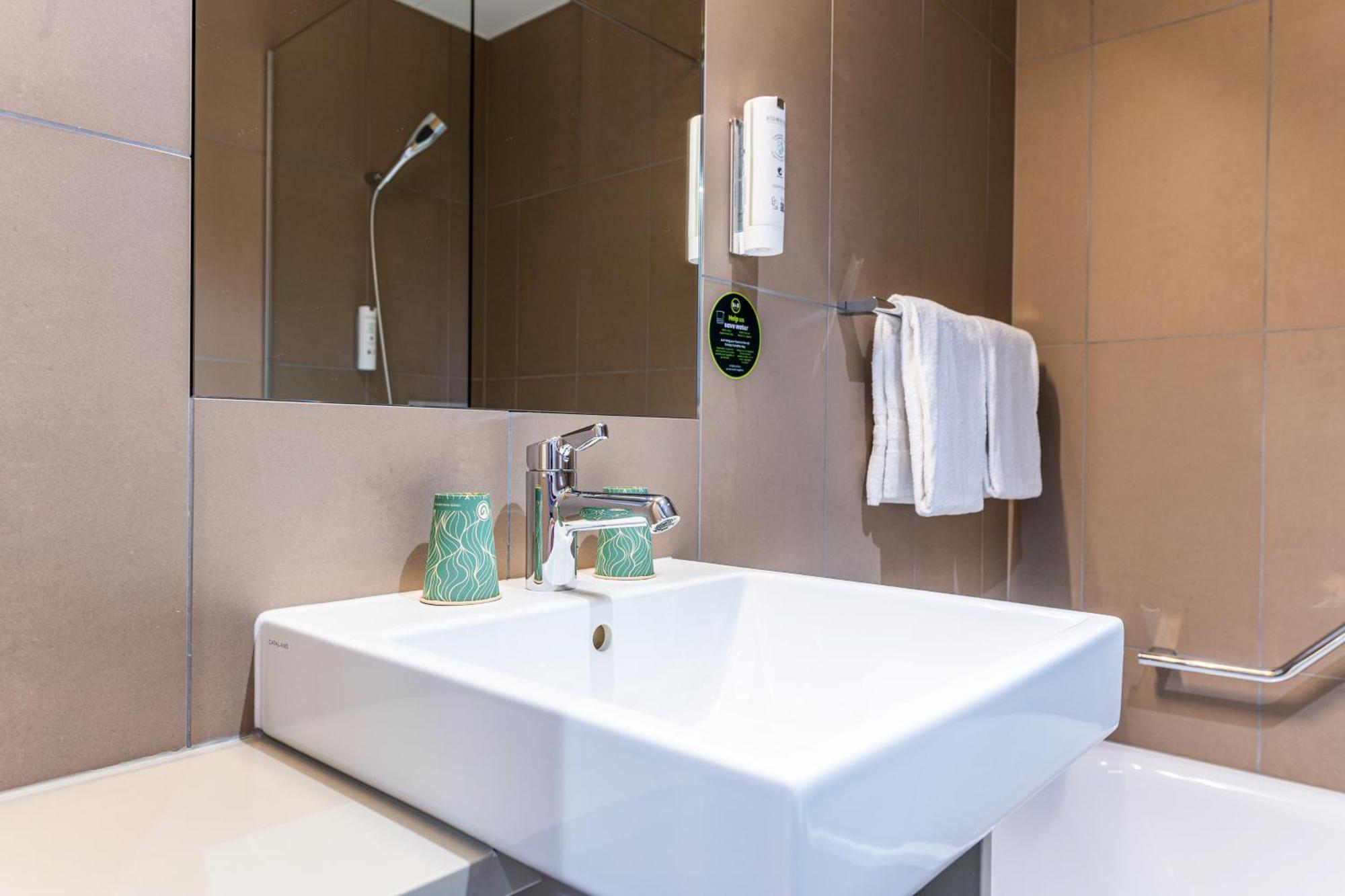 B&B Hotel Lausanne קריסייר מראה חיצוני תמונה