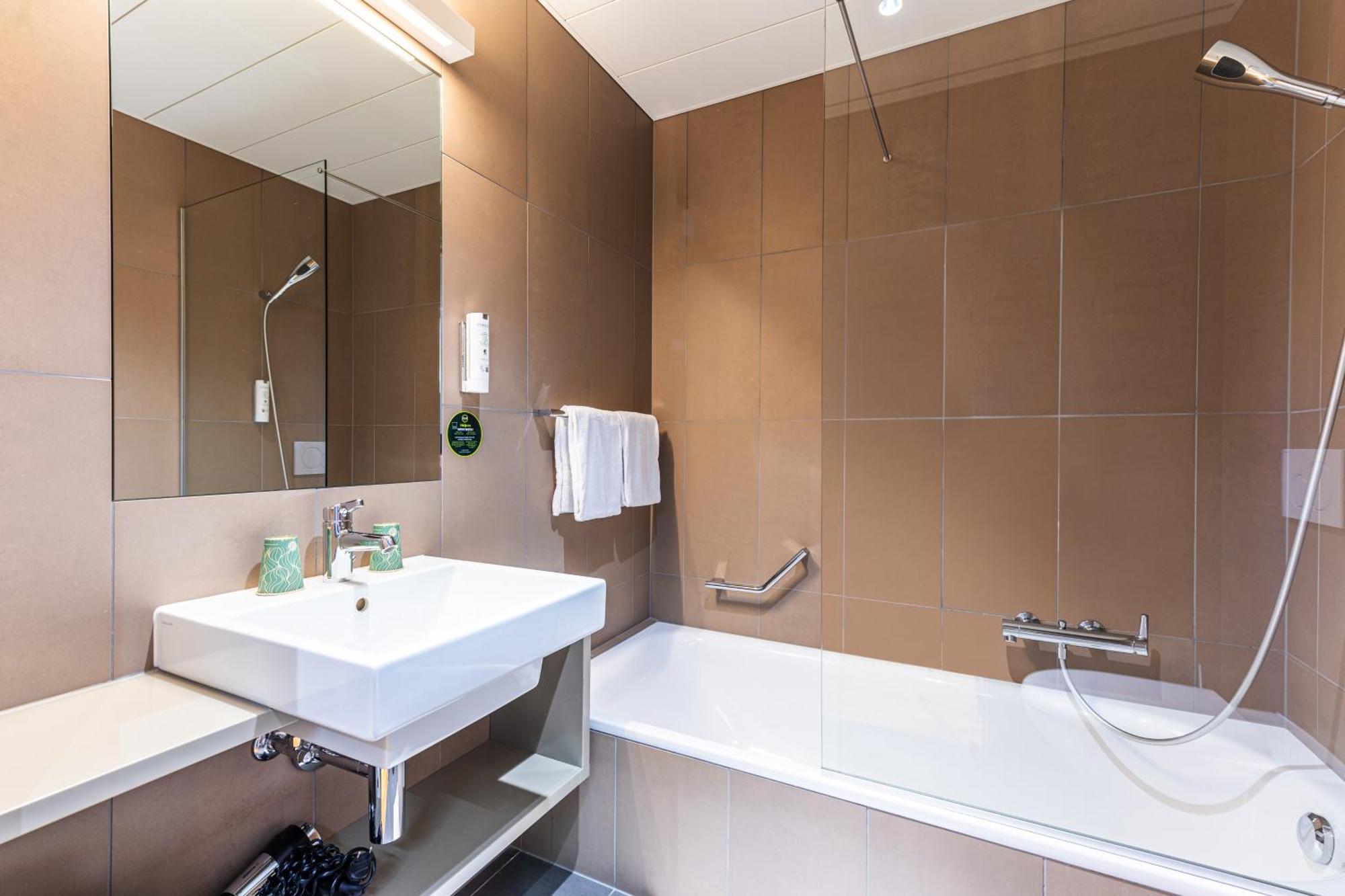 B&B Hotel Lausanne קריסייר מראה חיצוני תמונה
